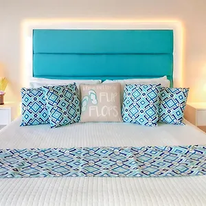 Aparthotel Luxe, Discovery Bay