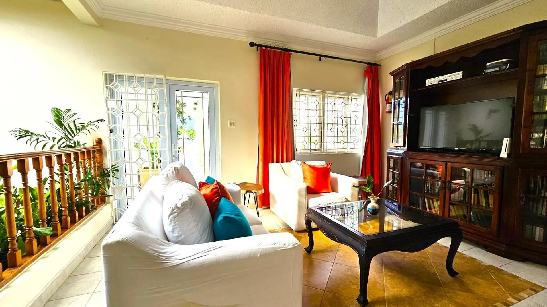 Mais Oui Villa Discovery Bay 0*,